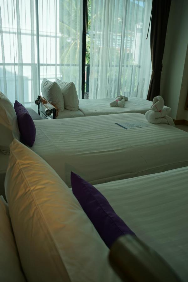 The Lunar Patong Отель