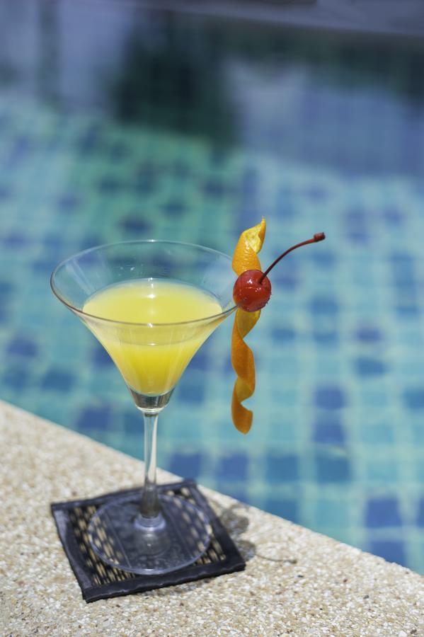 Отель The Lunar Patong 4*