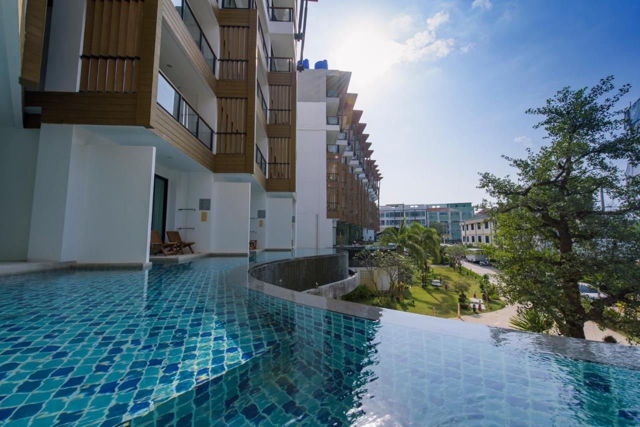 מלון The Lunar Patong 4*